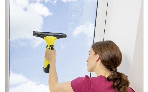 Umývejte okna bez námahy a vždy perfektně. S parním čističem žádný problém