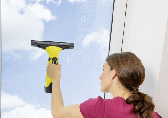Umývejte okna bez námahy a vždy perfektně. S parním čističem žádný problém